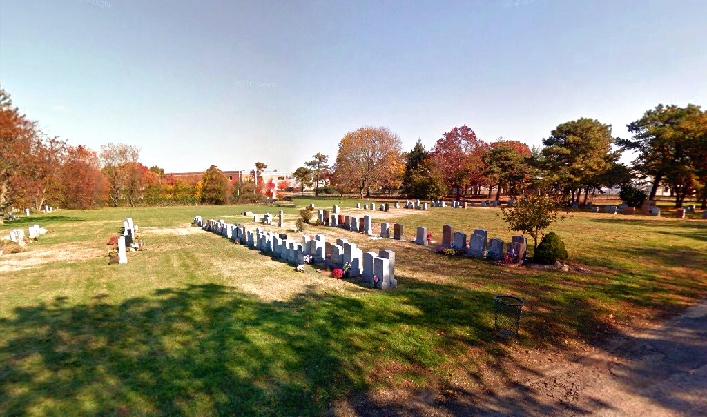 trinity cemetery in amityville